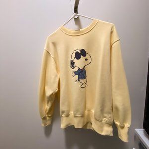Uniqlo Snoopy Sweatshirt